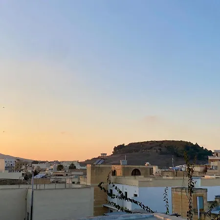 Il-belveder - Historic In Old Town דירה